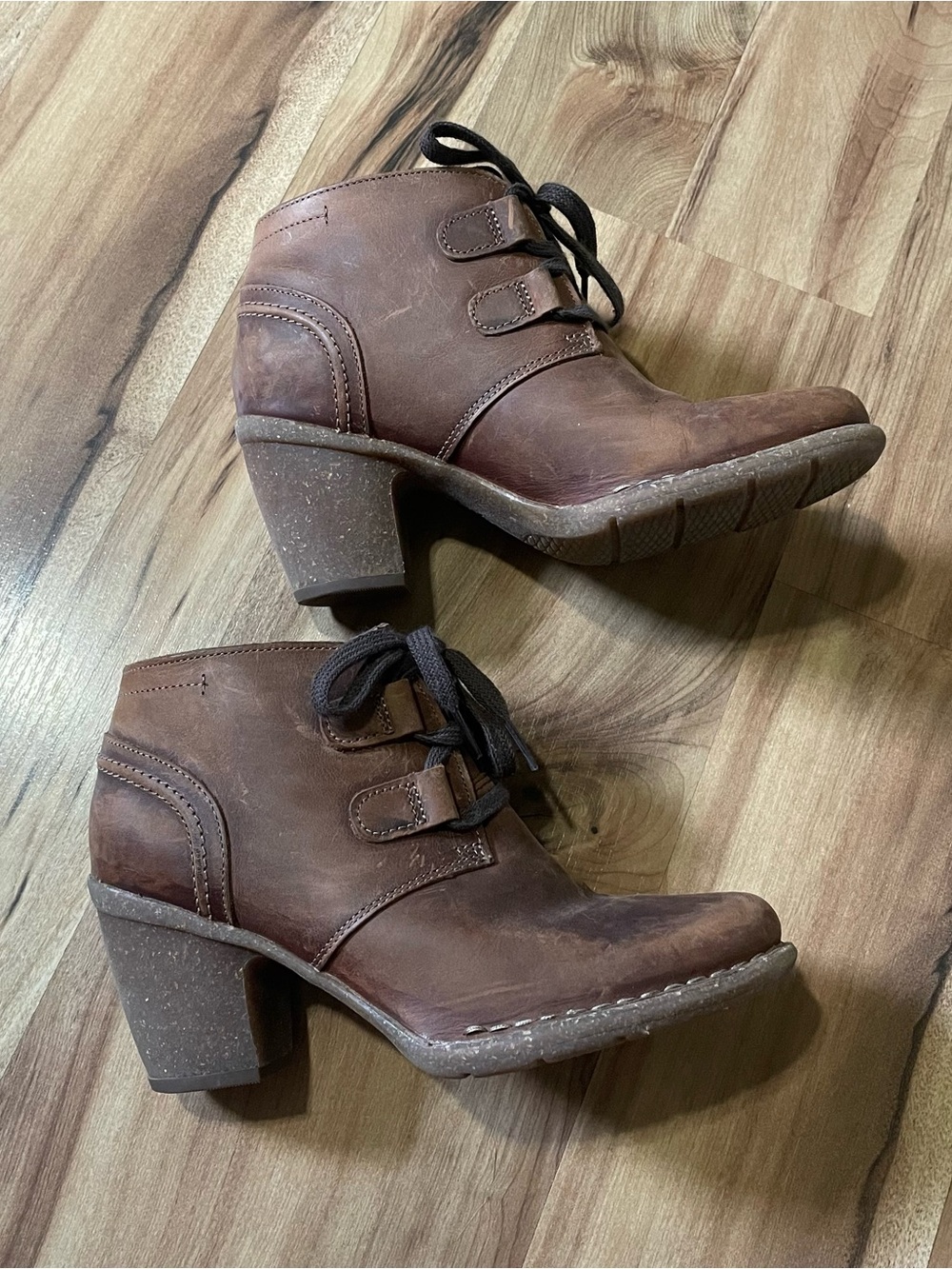 Clarks Brown Leather Lace-Up Heeled Ankle Booties
